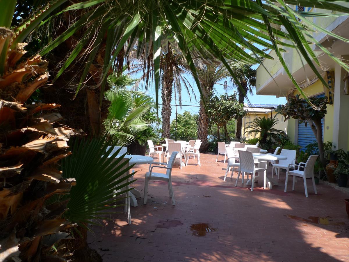 Hotel Alexander Santa Domenica  Extérieur photo