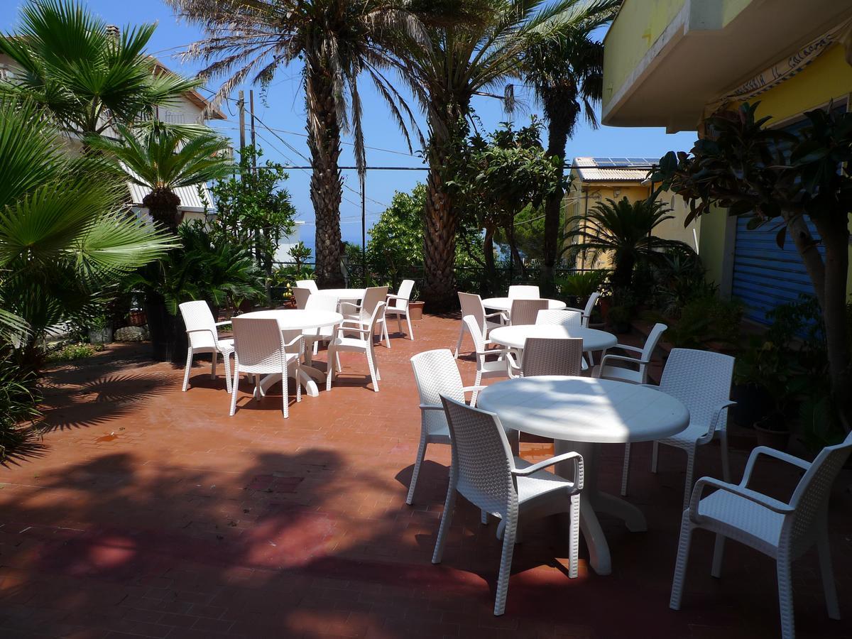 Hotel Alexander Santa Domenica  Extérieur photo