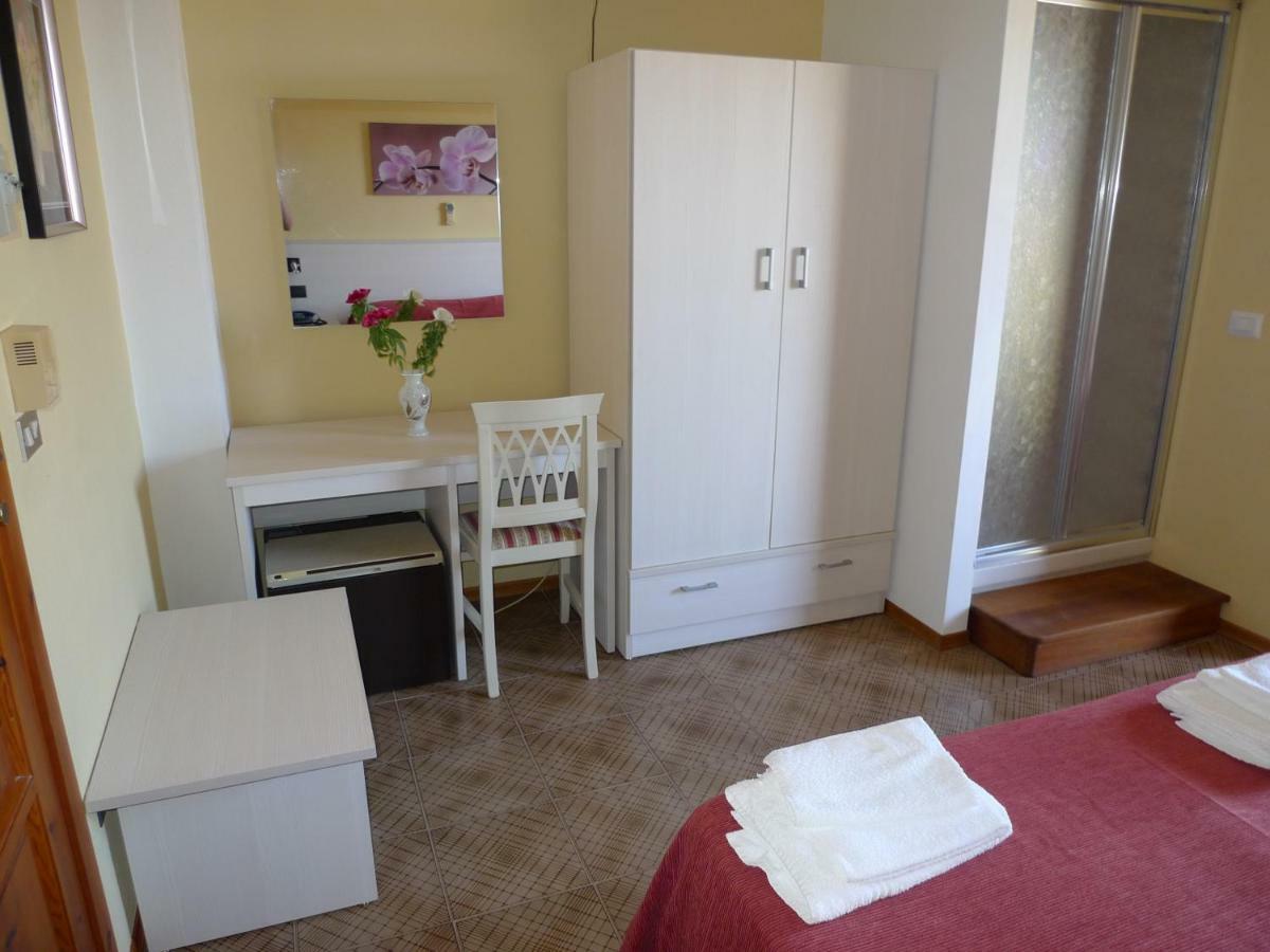 Hotel Alexander Santa Domenica  Extérieur photo