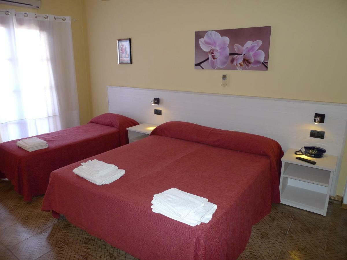 Hotel Alexander Santa Domenica  Extérieur photo