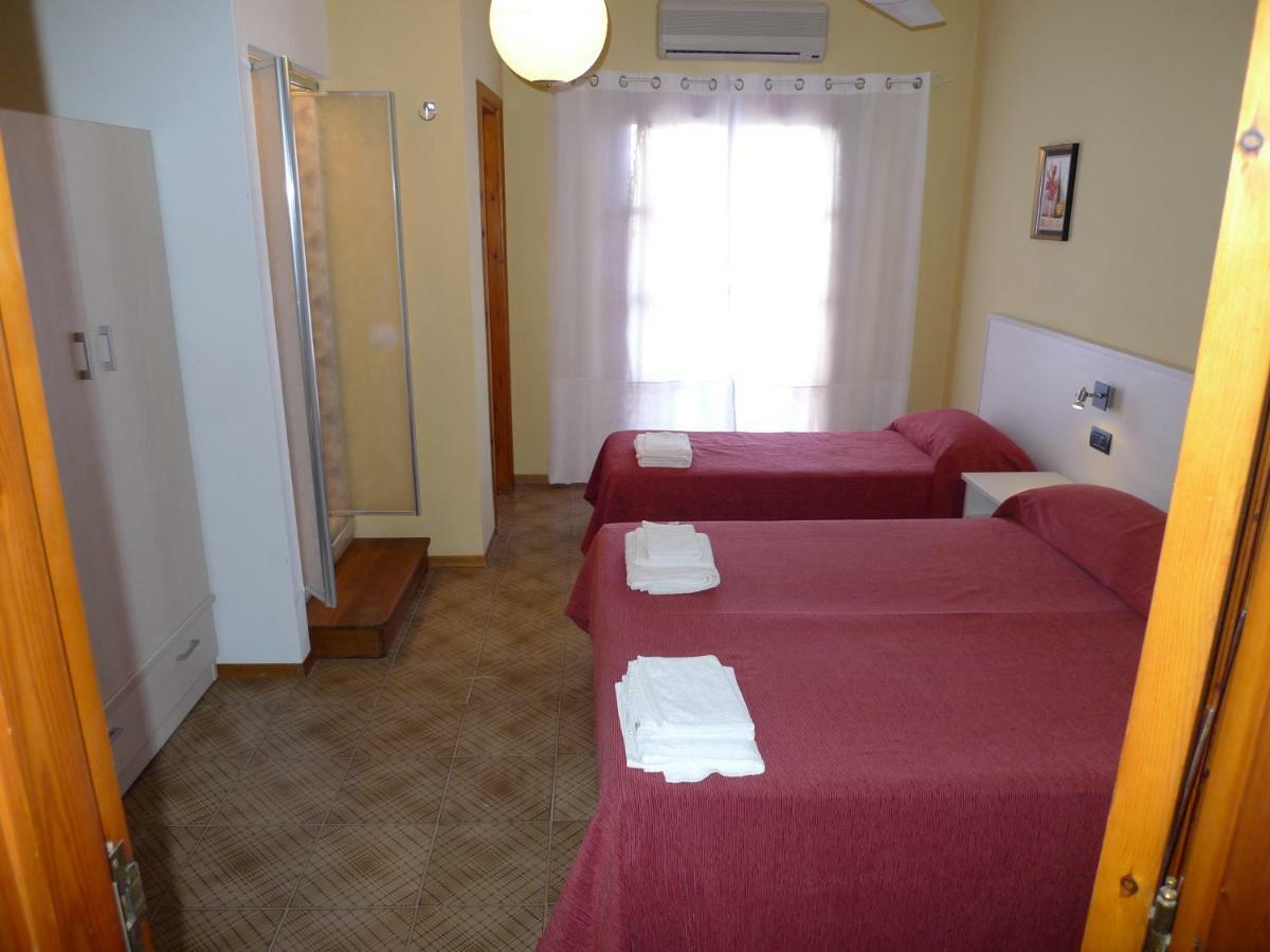 Hotel Alexander Santa Domenica  Extérieur photo